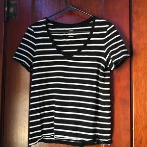 Old navy tee